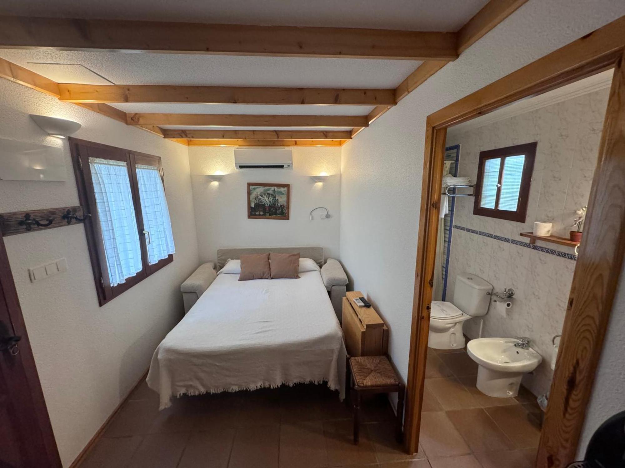 La Cerca Del Alcornoque Guest House Casas de Belvis Eksteriør bilde
