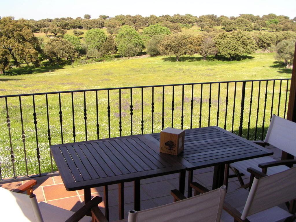 La Cerca Del Alcornoque Guest House Casas de Belvis Eksteriør bilde