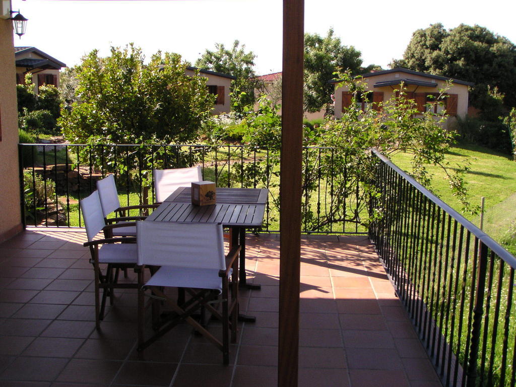 La Cerca Del Alcornoque Guest House Casas de Belvis Eksteriør bilde