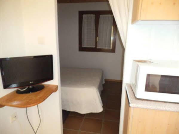 La Cerca Del Alcornoque Guest House Casas de Belvis Eksteriør bilde